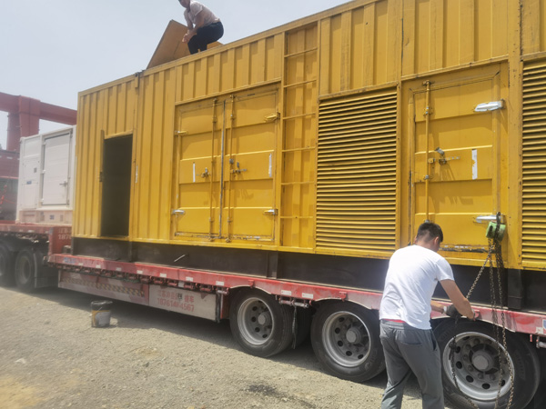 三更罗镇除了负载情况和发动机维护,还有哪些因素会影响 200kw 柴油发电机的油耗?